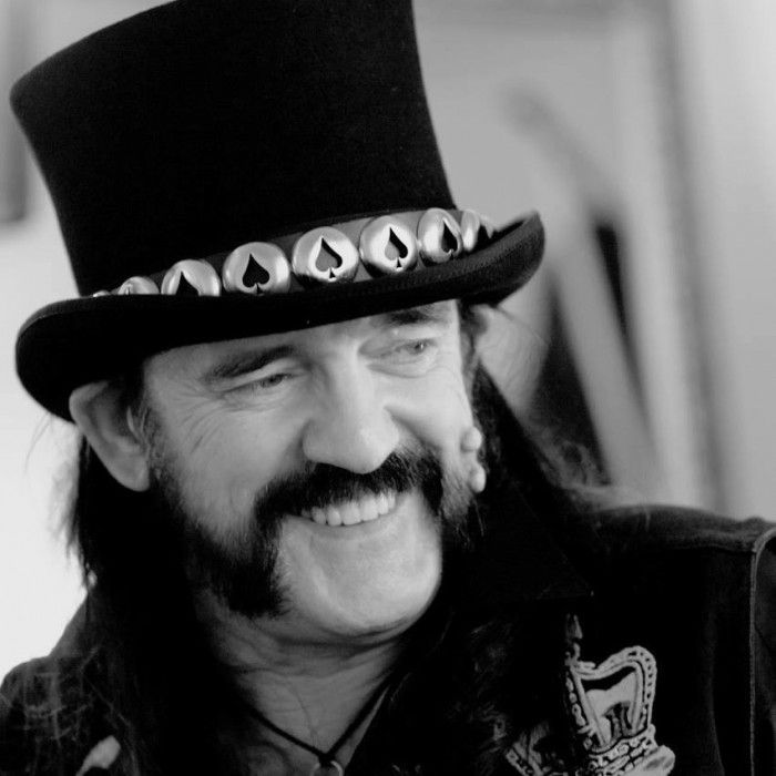 Bolsa de noticias: Lemmy Kilmister - Skid Row - Mötley Crüe