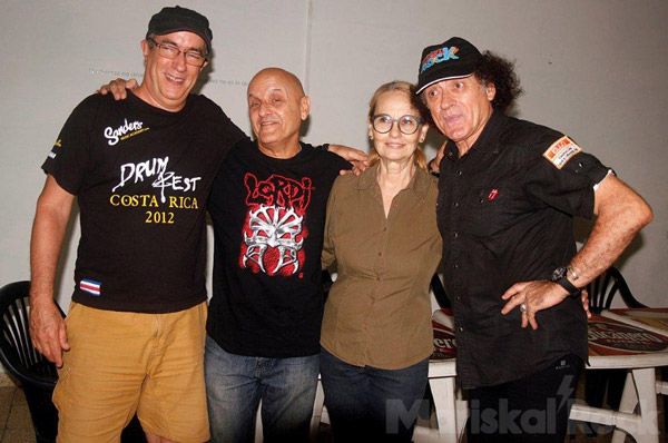 En el Maxim, con María, Juan y el gran percusionista cubano Ruy López-Nussa