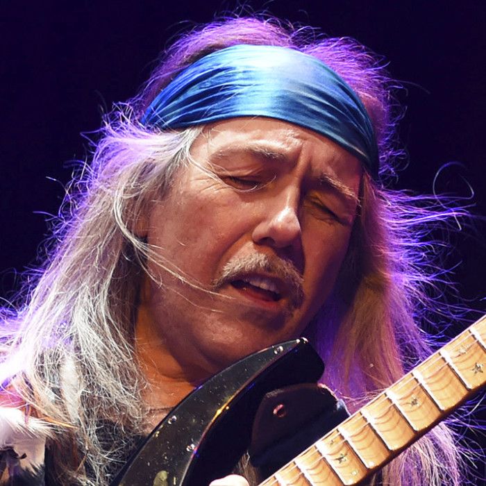 Entrevista a Uli Jon Roth: "Espero volver a actuar junto a Scorpions en noviembre o diciembre"