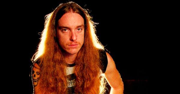 Metallica publica fotos inéditas de Cliff Burton - MariskalRock.com