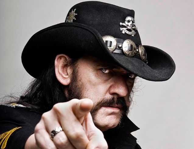 La regla de oro de Lemmy Kilmister (Motörhead) sobre la bebida y las  borracheras - MariskalRock.com