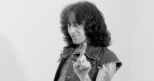 El 80º aniversario del nacimiento de Bon Scott (AC/DC) será celebrado ...