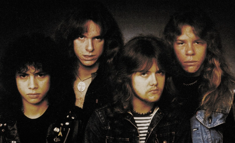 Cuando Metallica buscaba cantante y puso un anuncio en la Kerrang! británica: "Crudo, ruidoso y...