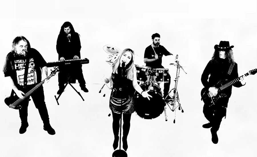 Two Months estrena el videoclip de “The Fail Song”, extraído de su último trabajo, el EP “Sar...