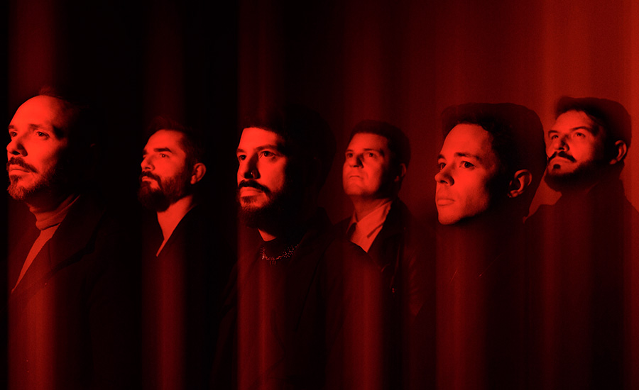 Against The Waves despertó un ansia voraz entre sus seguidores al anunciar que estaba trabajando en 'Survivalism', su próximo disco y, según la propia banda, el más “ambicioso y diverso" de su carrera. Para amenizar la llegada de este álbum, que verá la luz el próximo 1 de octubre, el grupo ha estrenado "Vértigo" como un 
La entrada Against The Waves estrena "Vértigo", adelanto y videoclip de "Survivalism", su próximo disco y el más “ambicioso y diverso” de su carrera se publicó primero en MariskalRock.com.